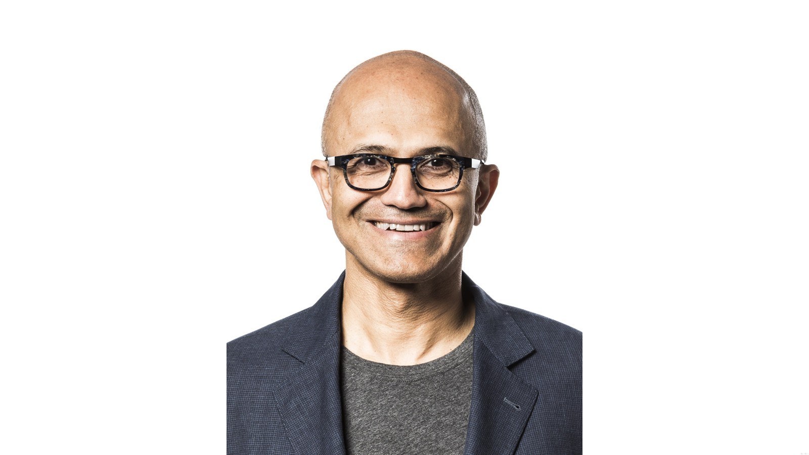 Satya Nadella แนะให้ถือว่าโมเดล AI อาจถูกแทรกแซงและต้องหยุดได้